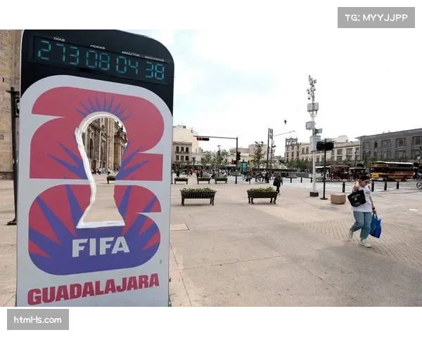 国际足联公布世界杯用球“旅程2026”,内置传感器引关注 国际足联公布世界杯用球“旅程2026”,内置传感器引关注